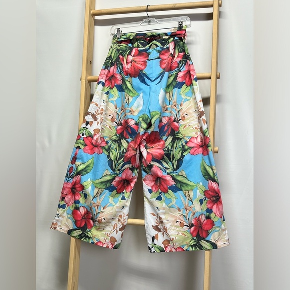 JEALOUS TOMATO Tropical  print wide‎ leg Capri pants size M. - Picture 6 of 11